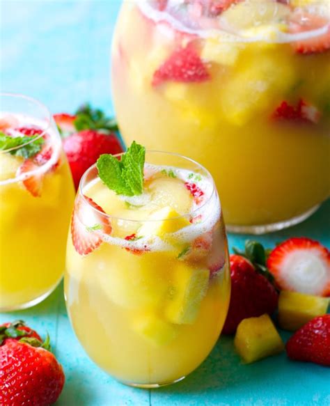 Sparkling Pineapple Strawberry Punch Video Maebells