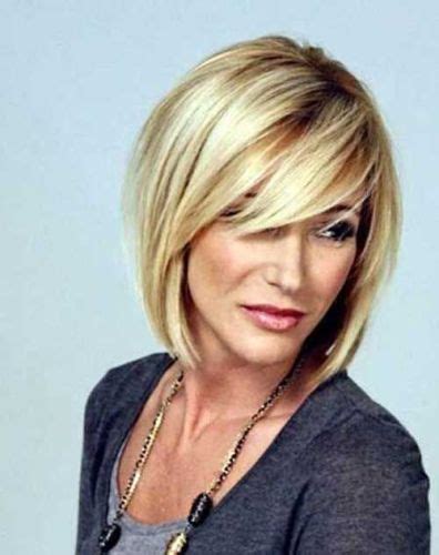 9 Latest Medium Hairstyles For Women Over 40 With Images
