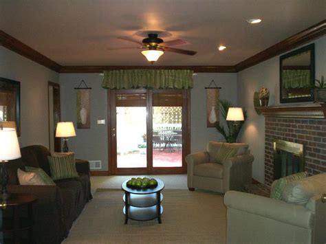 These 28 quiet ceiling fans (with/without lights) won't disappoint you. Make Your House a Home with Family Room Ceiling Lights ...