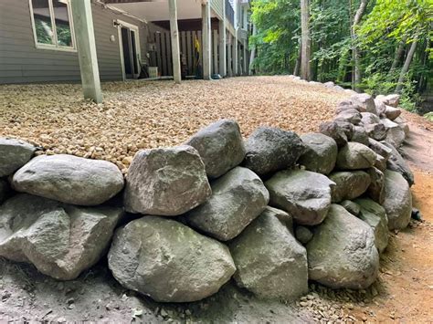Retaining Walls Rogers Mn Block And Boulder Wall Builder Prevent Erosion