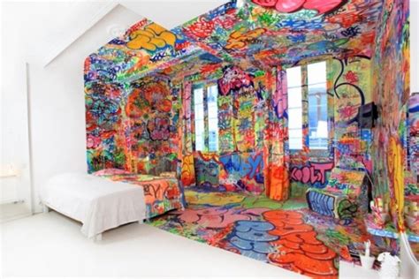 Crazy Street Style Bedroom With Graffiti Wall Art Photos Decor Report
