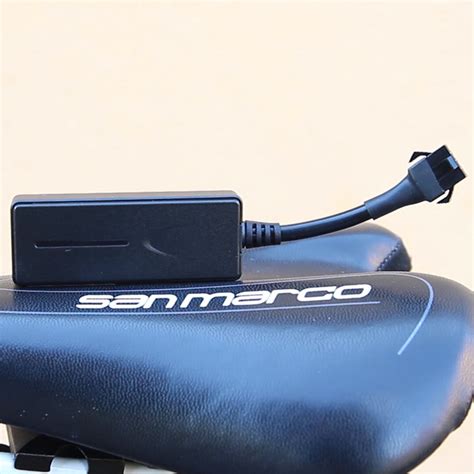 Bis zu einer position alle 10 sekunden. Swisstrack© GPS Fahrrad Tracker - GPS Sender Mini ...