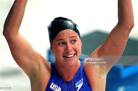 The Usa S Brooke Bennett Celebrates Her Gold Medal Win In The 400m News Photo Getty Images