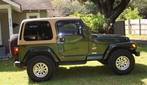1997 Jeep Wrangler Sahara 6 Cyl 5 Speed Hard Top