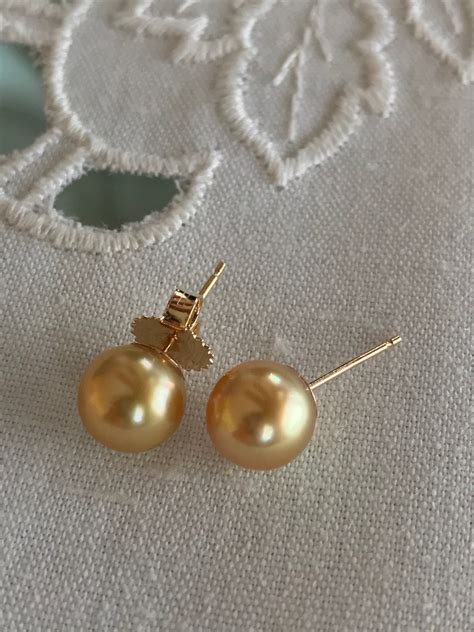 Cultured Golden South Sea Pearl Stud Earrings K
