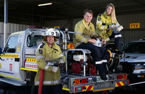 Wanneroo Firefighters Fundraise For Australasian Police And Emergency