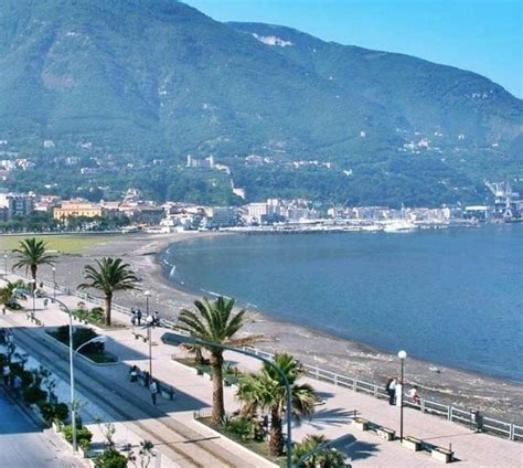 Castellammare di stabia 30 elettricisti vicino a te. Il Lungomare di Castellammare di Stabia (Napoli ...