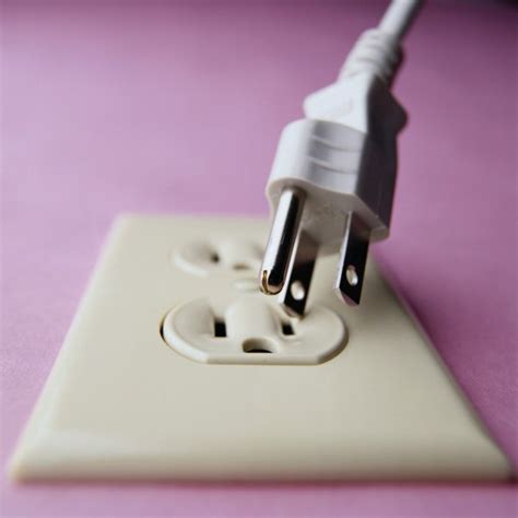 Repairing an Electric Outlet | ThriftyFun
