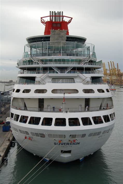 Vifp offers & extra savings. Cruise ship spotting at Barcelona