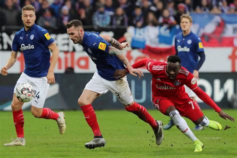 Diese seite enthält eine übersicht aller saisonspiele für den verein holstein kiel in chronologischer reihenfolge. Holstein Kiel Vs Fc Heidenheim : Holstein Kiel vs. FC Sankt Pauli Spielbericht, 06.04.19, 2 ...