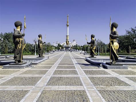 Monumento A La Independencia De Turkmenistán Megaconstrucciones