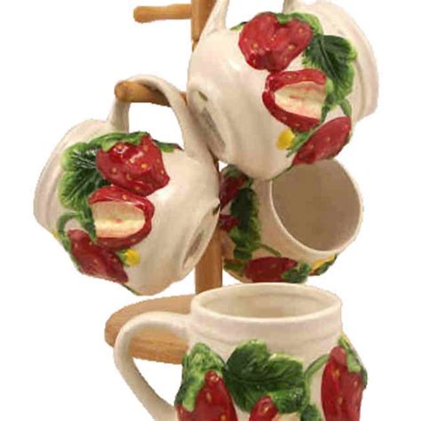 You'll be prepared regardless of the season. Adorable | Strawberry kitchen, Strawberry decorations ...