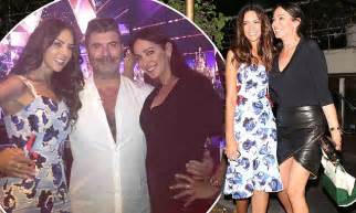 Simon Cowell Hangs With Terri Seymour And Lauren Silverman Daily Mail