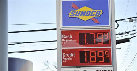 Aaa Average Gas Price In Michigan Falls Below 2 A Gallon