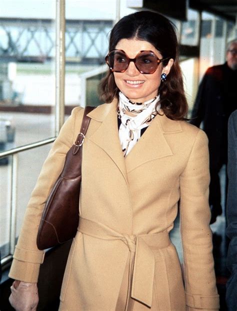The Most Iconic Sunglasses Of All Time Jackie O Style Jackie Kennedy Style Jacqueline