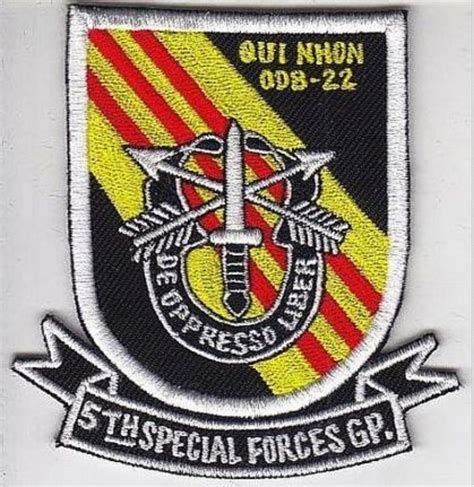 Green Beret Us Army Vietnam 5th Special Forces Group Airborne Base Camp