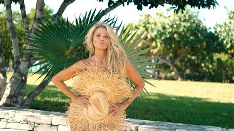 Sexy Christie Brinkley Outtakes Si Swimsuit 2017