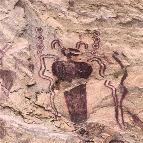 Petroglyphs And Pictographs Prehistoric Art Prehistoric Cave Paintings