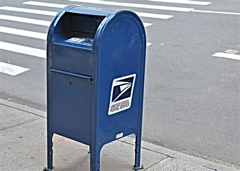 Can I Drop My Package Into One Of Those Usps Mail Collection Boxes