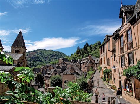 Découvrez Conques Aveyron Lun Des Plus Beaux Villages De France