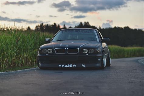 The bmw e38 automobile platform was the basis for the 1994 through 2001 bmw 7 series automobiles. Euro E38 - Page 2