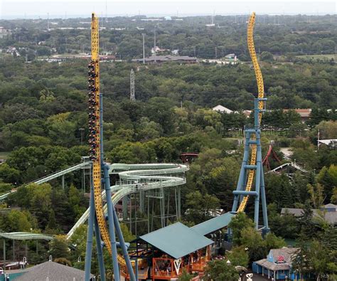 The 12 Best Rides At Six Flags Great America