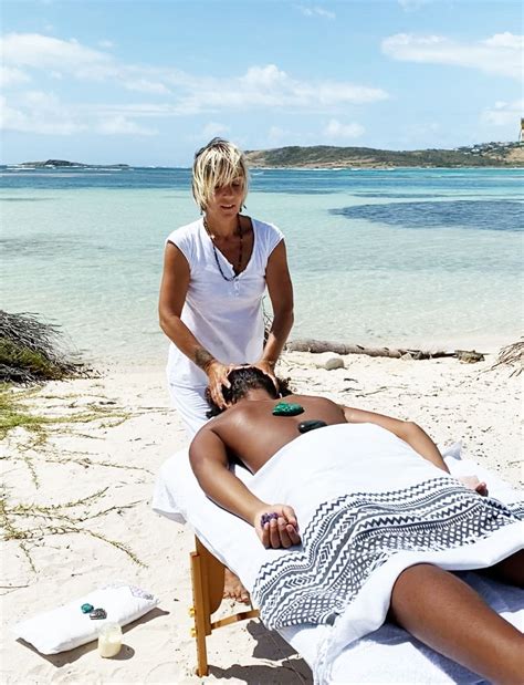 Fabienne The Pearl Of Massage On The Beach Or At Home In Saint Martin