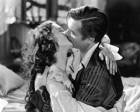 11 Classic Hollywood Kisses That Will Send Shivers Down