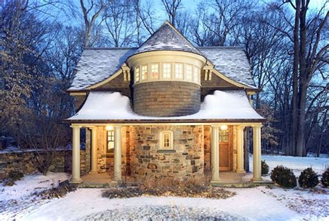 20 Charming Small Cottage House Exterior Ideas Trendecora Cottage