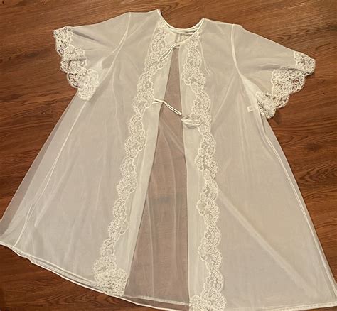Vintage Hollywood Vassarette Nightgown Robe Peignoir Gem