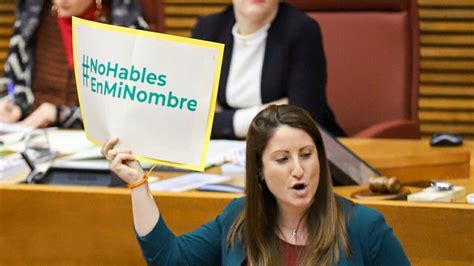 Uno de ellos es el concejal y portavoz municipal de vox en el ayuntamiento, borja revilla, quien a el presidente del vox, santiago abascal, también ha enfermado, al igual que otros dirigentes. La portavoz de Vox en Las Cortes Valencianas da positivo ...