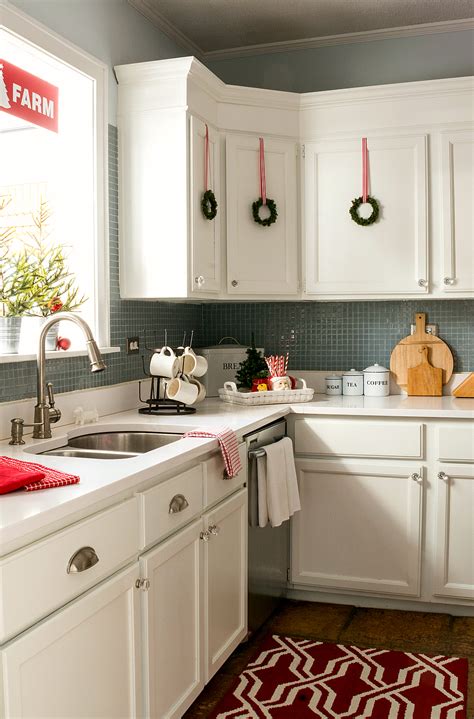 In this review we want to show you kitchen decorating ideas themes. Christmas in the Kitchen