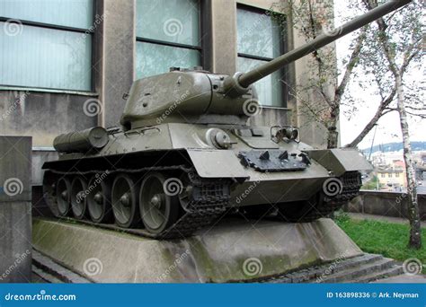 Wwii Monument Soviet Tank T 34 In Prague Editorial Photo Image Of Horizontal Camouflage