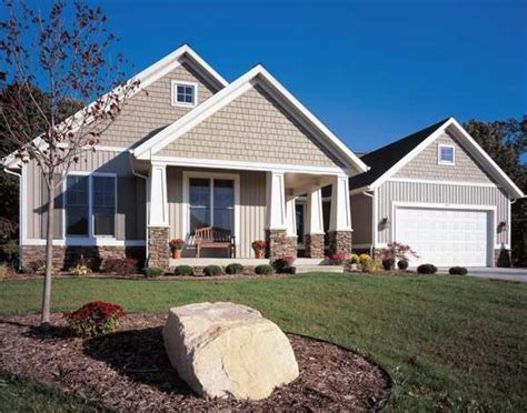 Colorful Vinyl Siding Improving Curb Appeal Of Modern