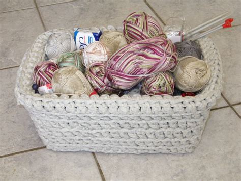 A Crochet Basket For Your Yarns Breien En Haken Haken Handwerk