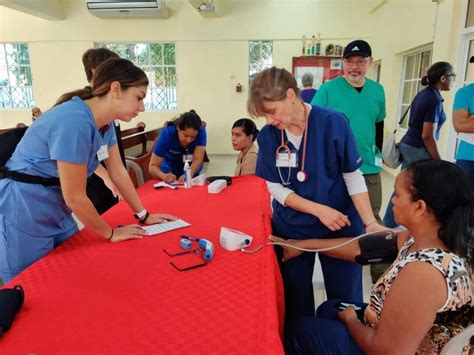 Medical Residents Get Hands On Experience In The Dominican Republic