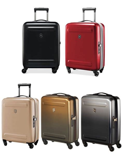 Victorinox Etherius 55cm Expandable Global Carry On Spinner By