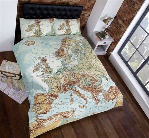 Victorian design or themes are inspired by the victorian era when queen victoria was in power and if you are wondering about some of the best victorian bedroom ideas then here are some of them. World & Map Themed Comforter and Bedding Sets