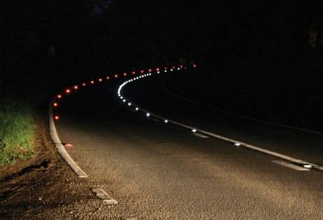 A new decal pack for your cities! New cat's eyes (retro-reflective road markings) on Ou ...