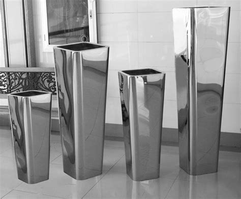 En mis deze beperkte aanbiedingen op. Floor Vases - An Essential Elements Of Interior Design