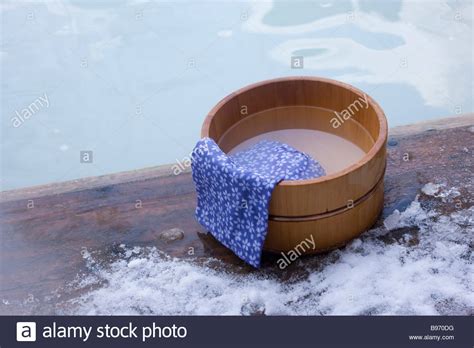 Hot Tub Snow High Resolution Stock Photography And Images Alamy