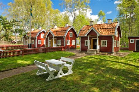 Die mitarbeiterinnen des lindgren hauses kommen in den unterricht, begleiten kinder auch während des vormittages und gestalten mit der lehrkraft den übergang vom unterricht. Kulthaus von Astrid Lindgren: Bullerbü steht zum Verkauf