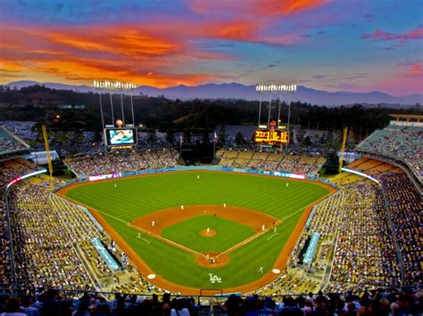 The Greatest Non Baseball Events In Dodger Stadium History Discover