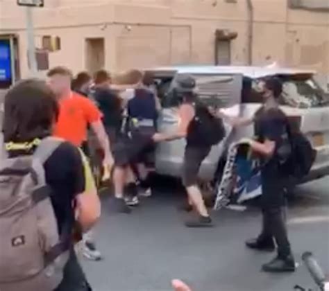Video Shows Nypd Officers Throwing Protest Leader Into Unmarked Van