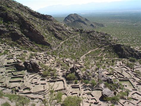 Ocupan aproximadamente treinta hectreas y estn ubicadas al pie del cerro alto del rey.1 2 el lugar fue primero propiedad del pueblo originario. Pequeño Machu Picchu | Las Ruinas de Quilmes, Tucumán ...