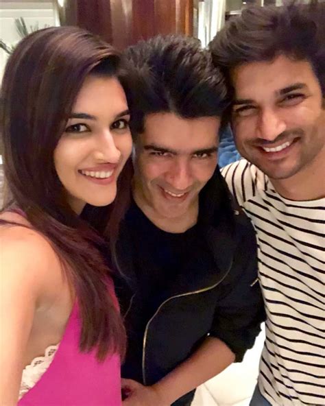 Sushant Singh Rajput Death Late Actors Pictures With Rumoured Girlfriend Kriti Sanon From