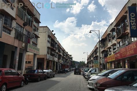 Find new houses, condos or apartments and research on neighbourhoods. Shop For Sale in Vista Apartment, Damansara Damai by ...