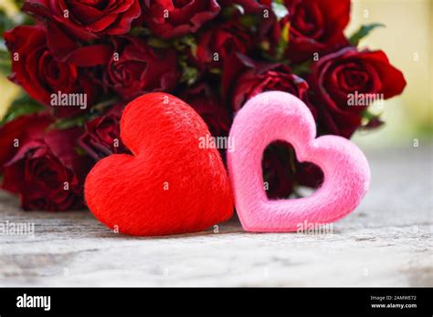 Romantic Love Flowers Pictures Love Romance Red Roses Bouquet Flowers