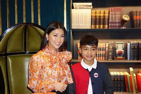 Lain hal dengan ini, kalau ngeliat foto ini baru saya merasa geli haahahha. Betrand Peto di Pusaran Bully dan Fenomena Paranormal ...