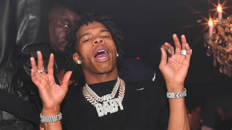 Lil Baby Busts Walmart For Selling Fake Gold 4pf Chains Groovy Tracks